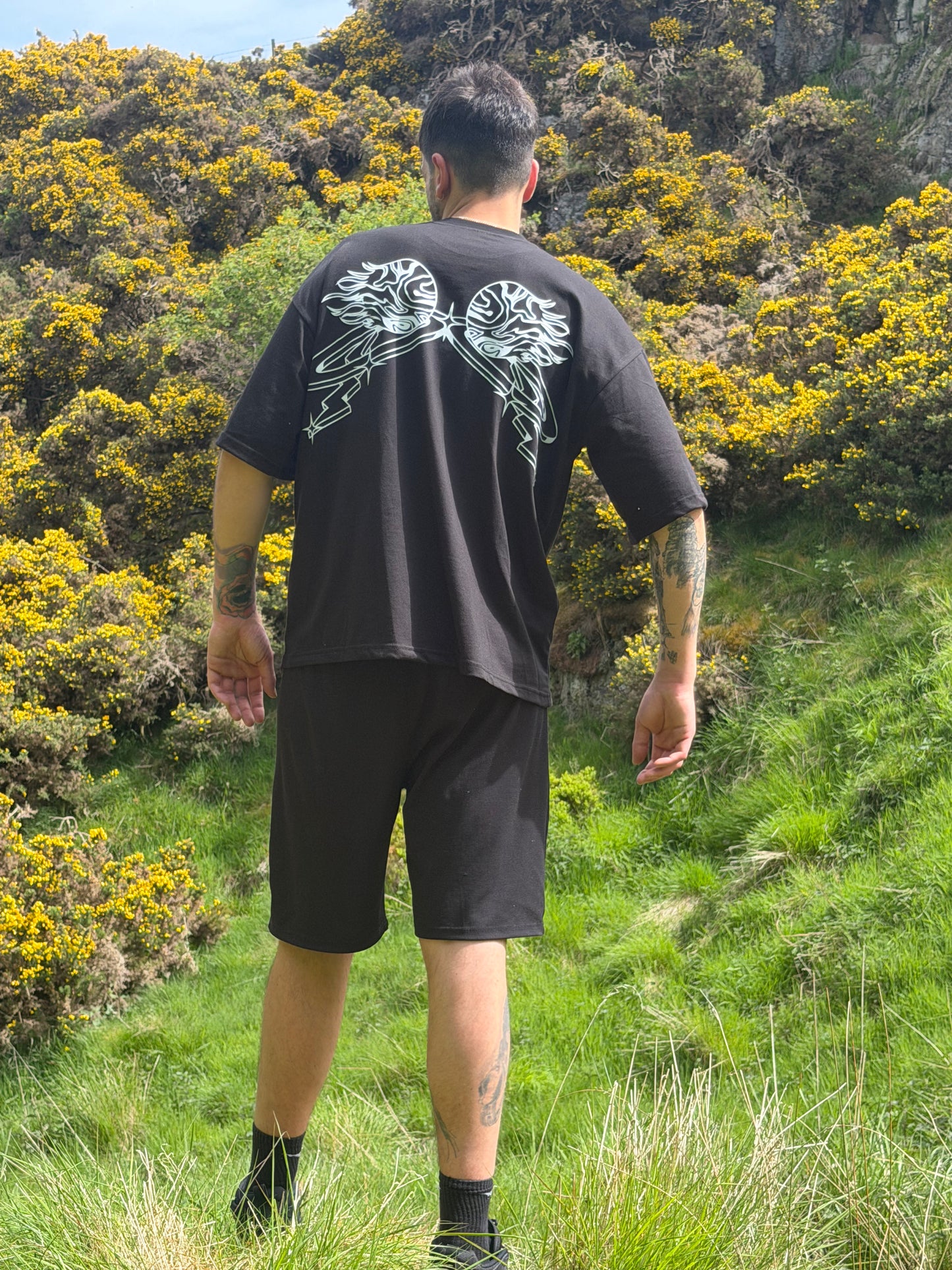 Oversized back print wings WUUSHii logo tartan mens black t shirt